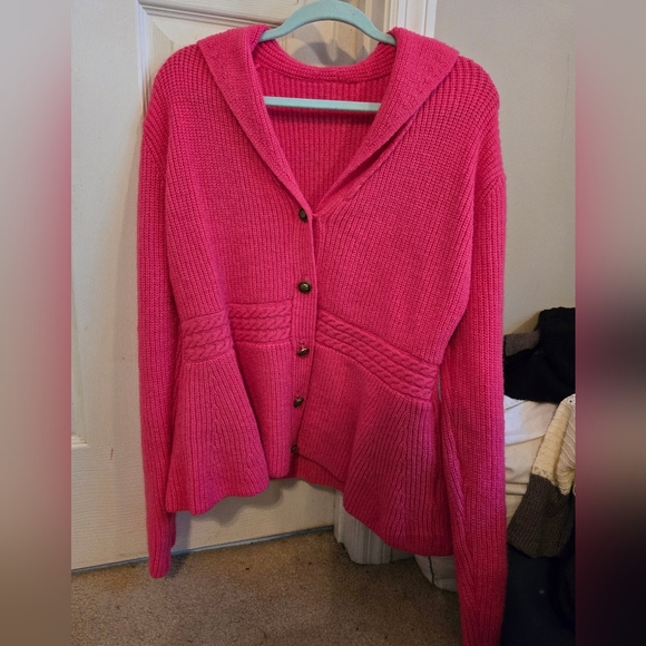 Like new, Privé Women's Cardigan Sweater - Picture 4 of 5